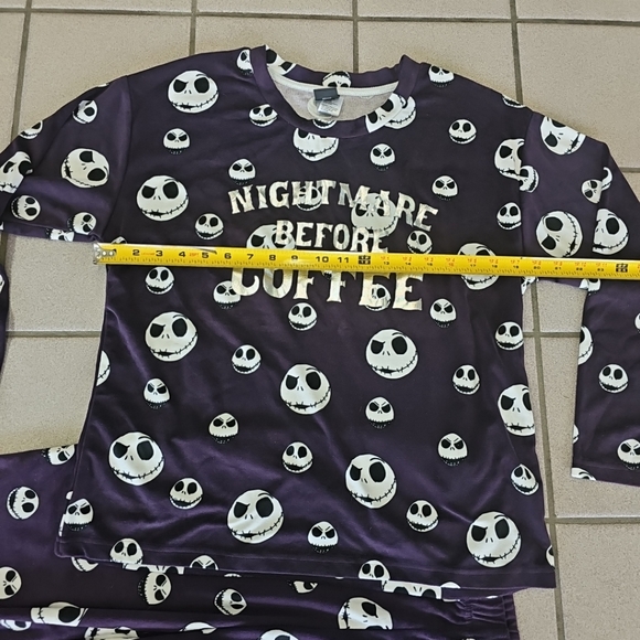 Women's S(4-6) The Nightmare Before Christmas Velour Pajama Set Kack Skeleton - Picture 3 of 11